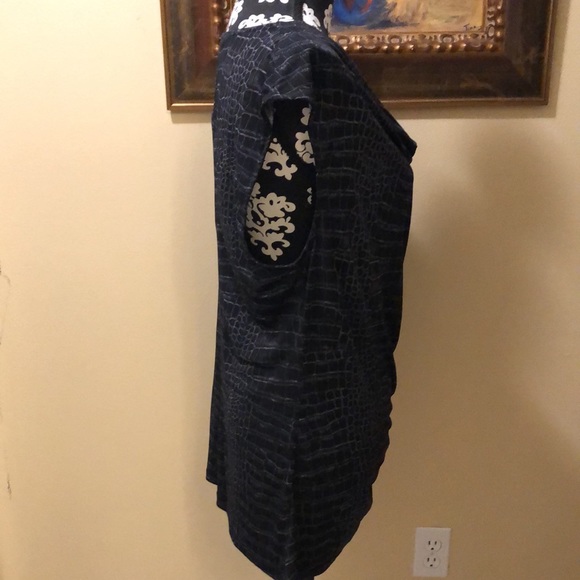 Michael Kors Cowl neck sleeveless top, scrunched left side detail, mk logo plate - Picture 4 of 10